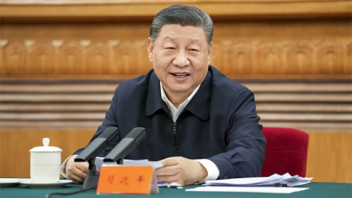 ↑…Chinese President Xi Jinping attends a symposium on private enterprises in Beijing on Feb 17, 2025. (Xinhua/AP pic)